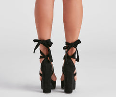 Fashionista Walkin' Lace-Up Platform Heels