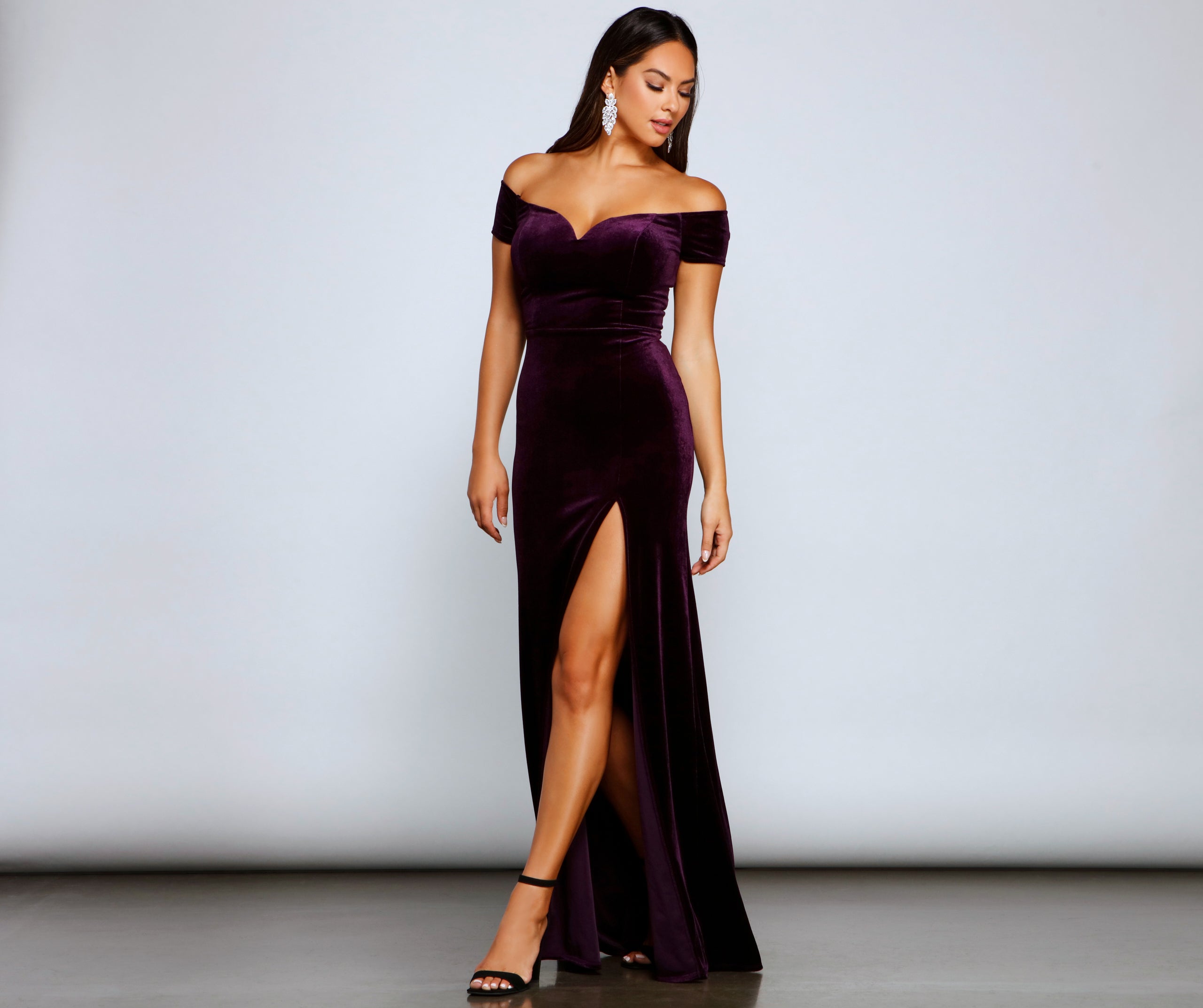 Shania Formal Velvet Sweetheart Dress