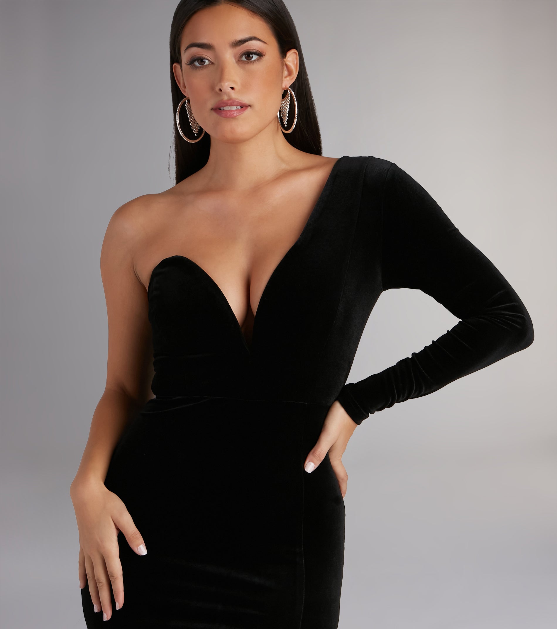 Cheyenne Formal One-Shoulder Velvet Dress
