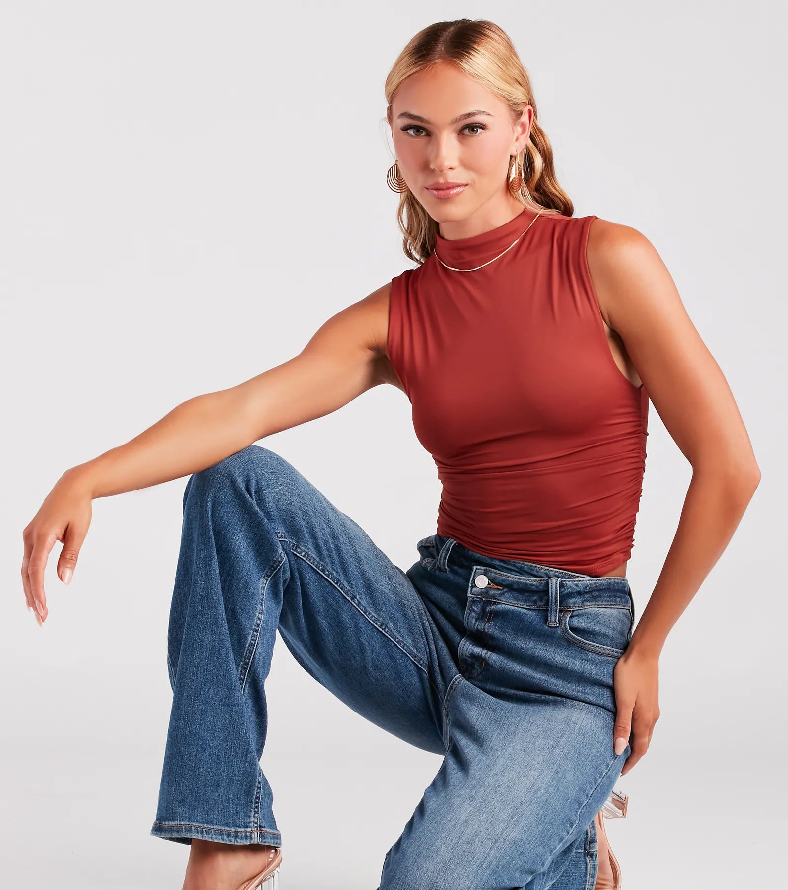 Smooth Silhouette Mock Neck Top