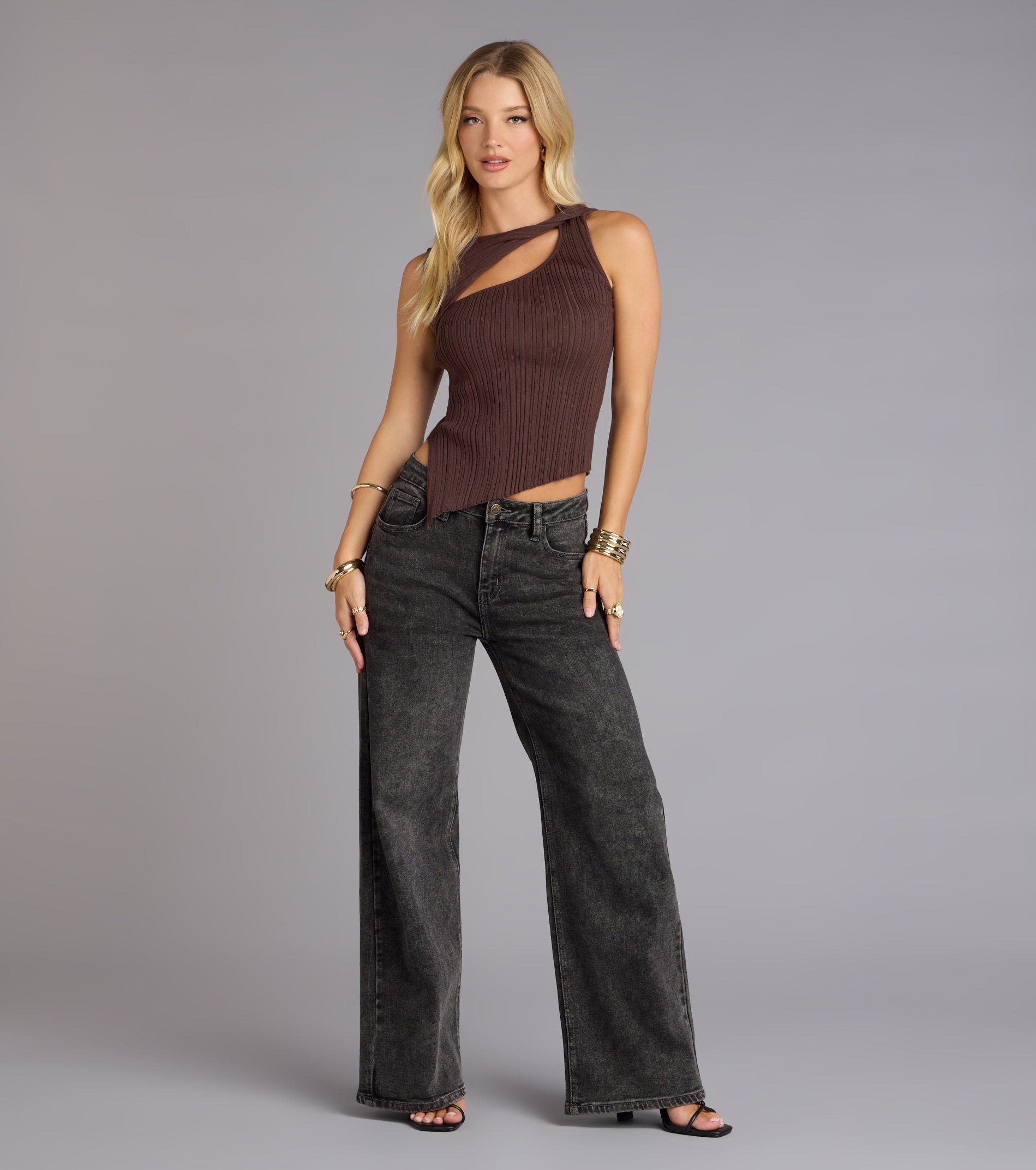 Curve Line Sleeveless Rib Knit Top