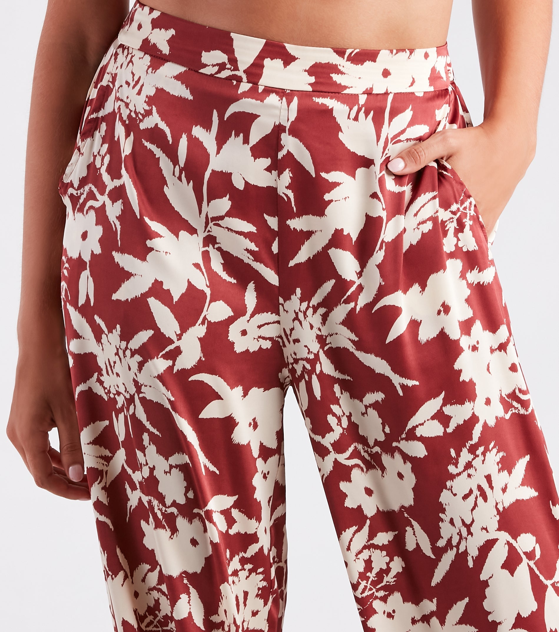 Major Muse Floral Satin Pants