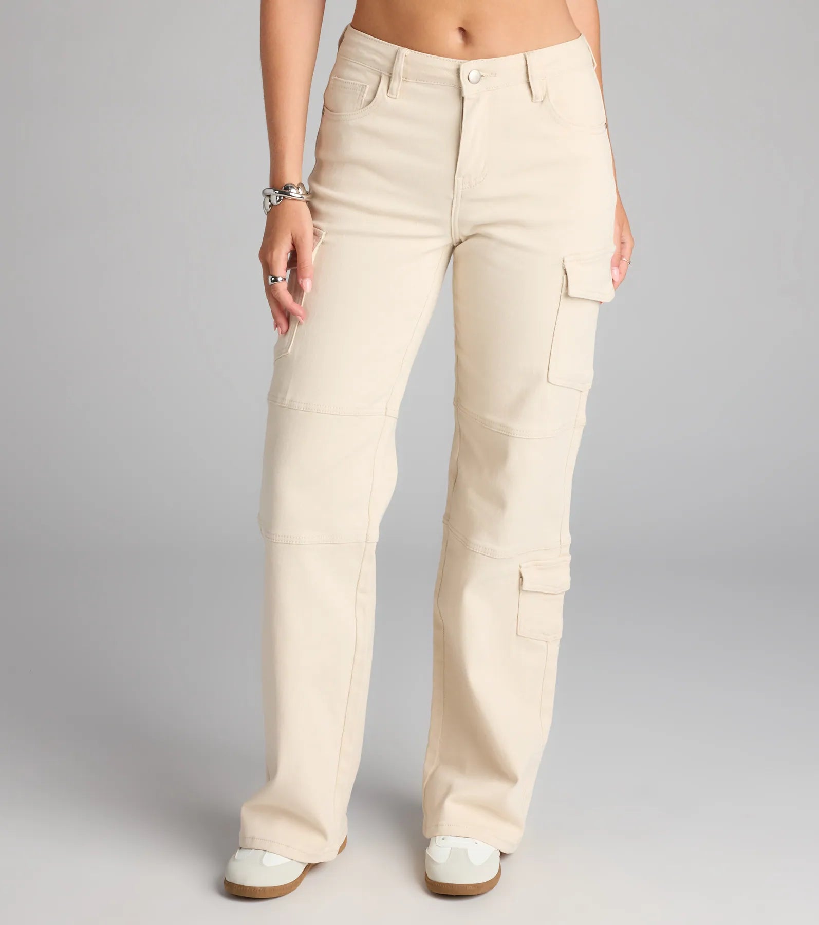 Catch Me In Cargo Mid-Rise Straight-Leg Jeans