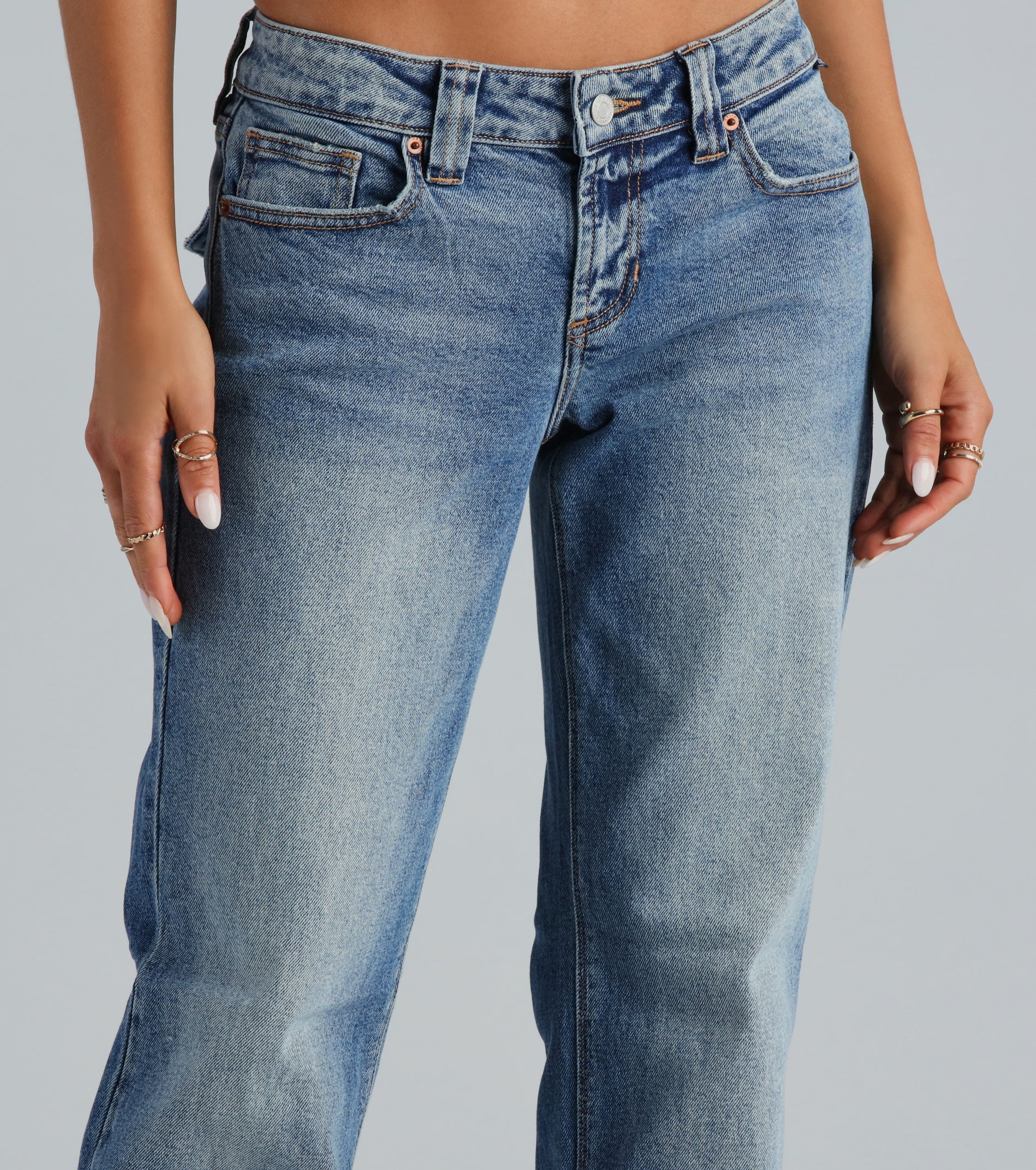 90s Style Low-Rise Relaxed Fit Jeans